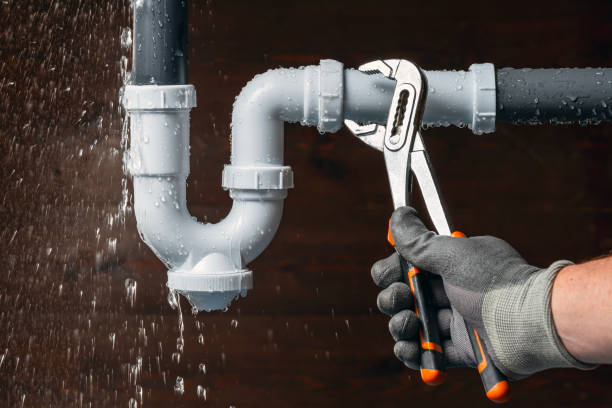 Professional Drain Cleaning technician working in Tunica, MS
